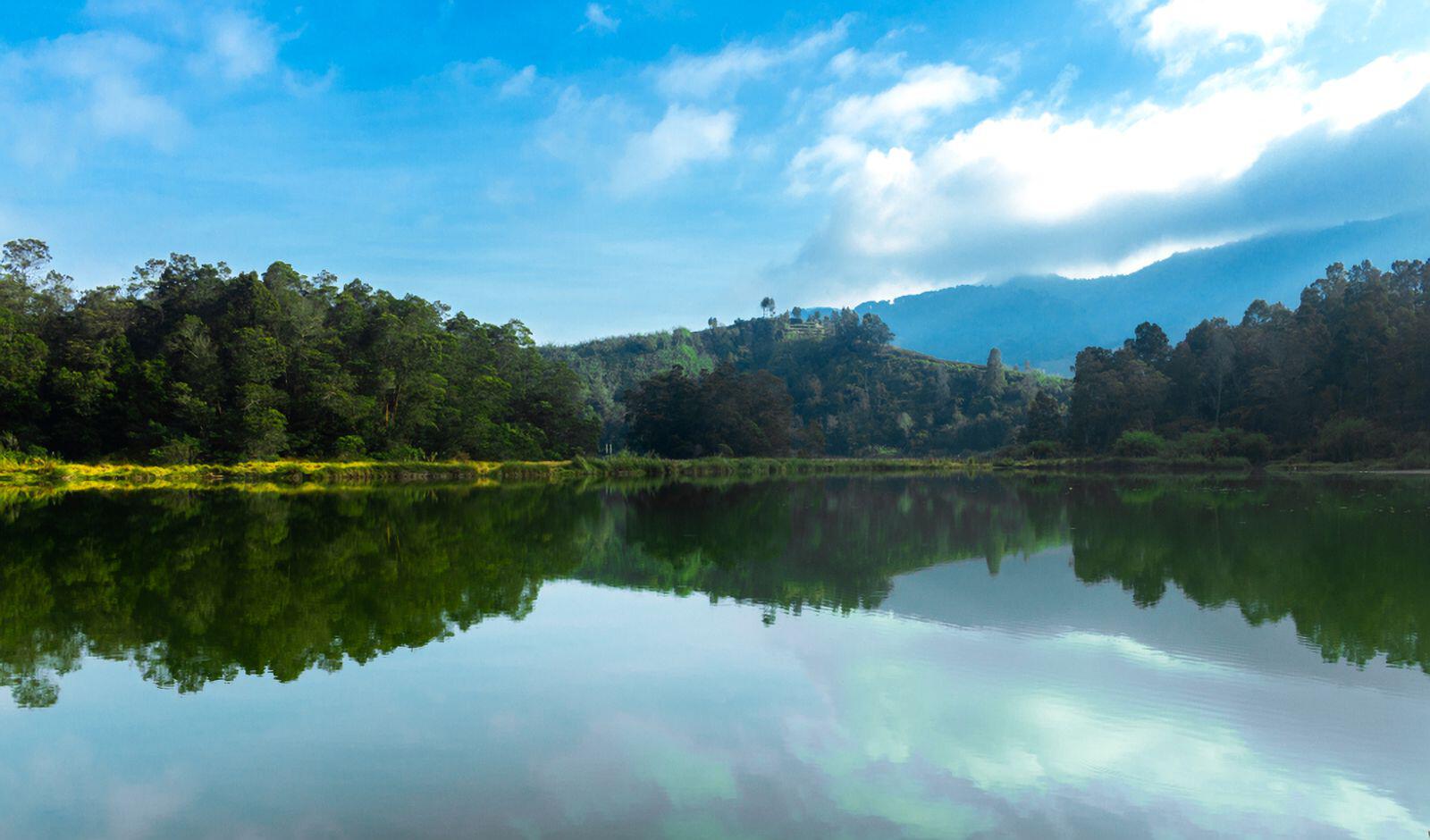 Wisata alam Telaga Pengilon Wonosobo
