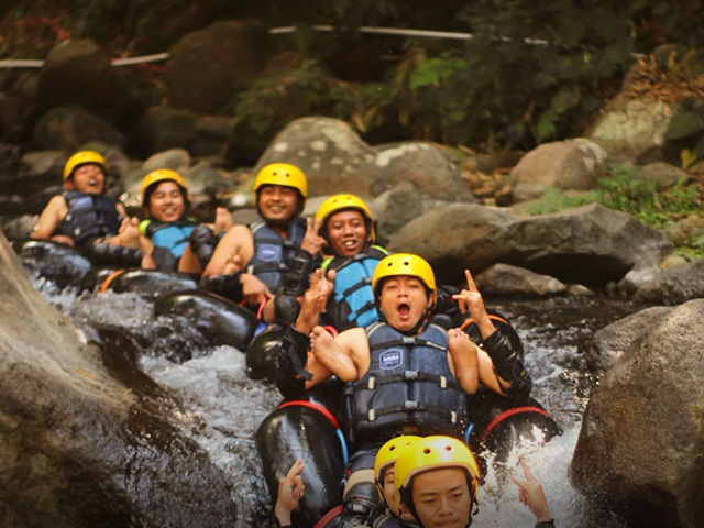 Cikadongdong River Tubing