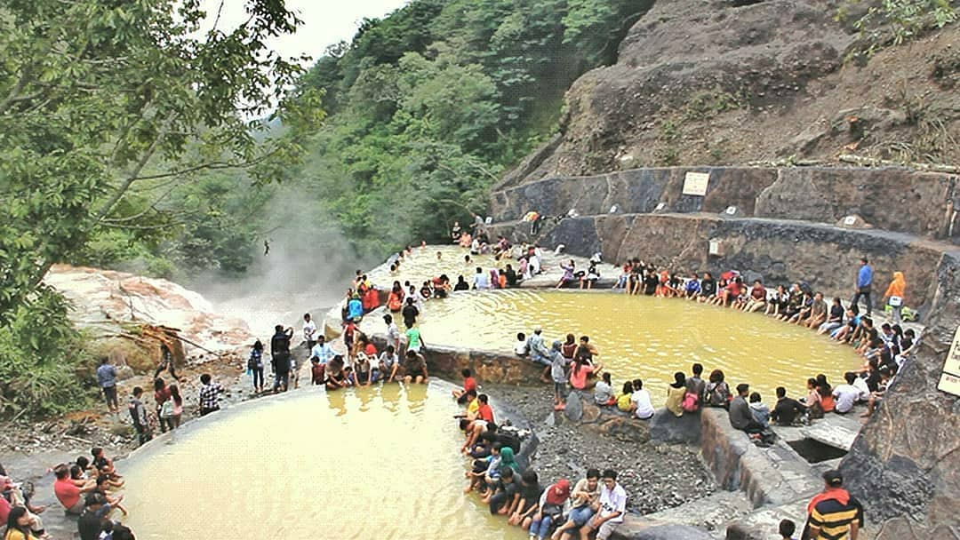 Pemandian Air Panas Gunung Kelud
